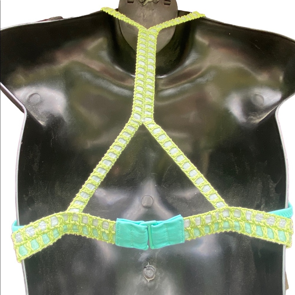 Victorias Secret Bikini Set! Top-Small Bottoms-Medium - Picture 7 of 13